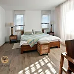 Shangri La (adults Only) Bed and Breakfast 4*