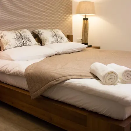 Nocleg ze śniadaniem Shangri La (adults Only) 4*